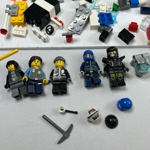 Lego lot mini figures x5 police swat with helicopter and car parts